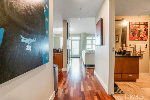 3141 Michelson Drive, Irvine CA: https://media.crmls.org/medias/80678aae-ccd5-411c-ab7c-08c98be2d2fa.jpg