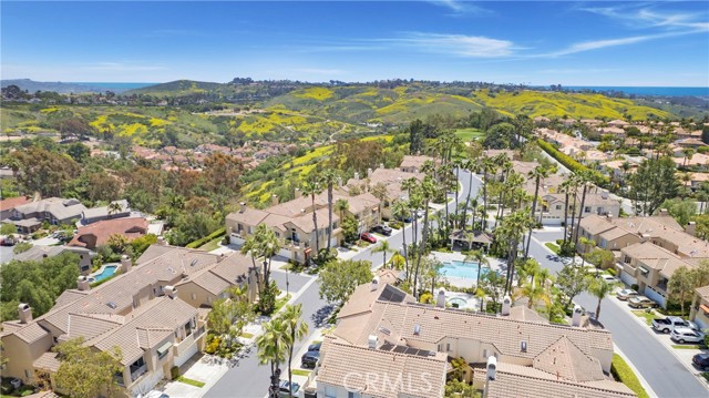 37 Fleurance Street, Laguna Niguel CA: https://media.crmls.org/medias/80680de3-4b0c-4754-b20f-40f5ac5ab92d.jpg