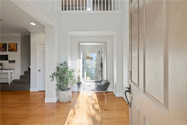 Detail Gallery Image 3 of 34 For 24303 Las Palmas St, Valencia,  CA 91355 - 4 Beds | 3 Baths