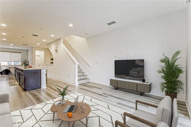 Detail Gallery Image 13 of 34 For 7705 Sage Dr, Pico Rivera,  CA 90660 - 2 Beds | 3 Baths