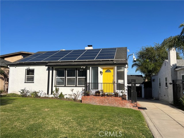 Detail Gallery Image 2 of 15 For 8414 Bleriot Ave, Los Angeles,  CA 90045 - 3 Beds | 3 Baths