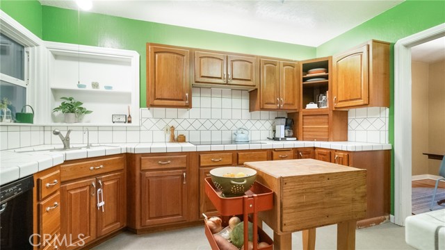 Detail Gallery Image 16 of 51 For 1367 Woodland Ave, Chico,  CA 95926 - 3 Beds | 2 Baths