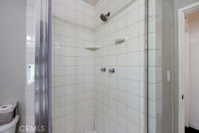 Detail Gallery Image 21 of 36 For 10923 Haskell Ave, Granada Hills,  CA 91344 - 3 Beds | 2 Baths