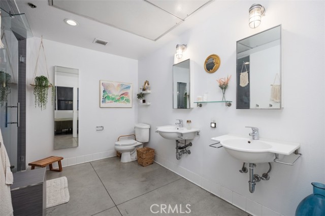 Detail Gallery Image 13 of 24 For 835 Locust Ave #421,  Long Beach,  CA 90813 - 1 Beds | 1 Baths