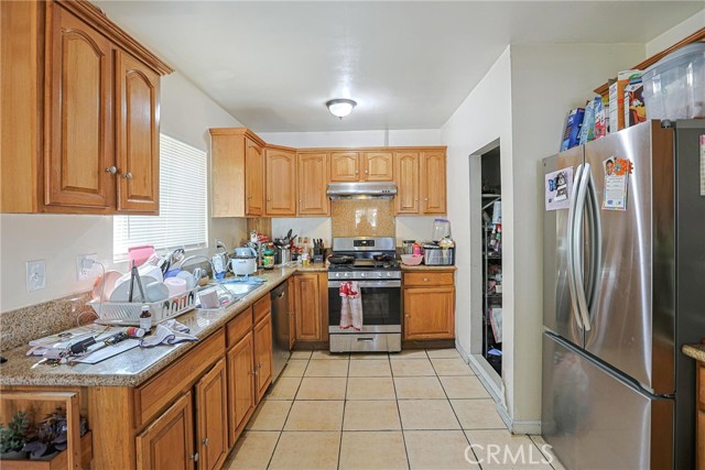 Detail Gallery Image 9 of 51 For 410 E 60th St, Long Beach,  CA 90805 - – Beds | – Baths