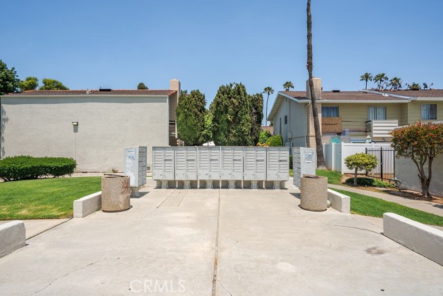 1192 Mitchell Avenue, Tustin CA: https://media.crmls.org/medias/806c1a1c-d3c9-4cfa-96f3-2aa73a91474c.jpg