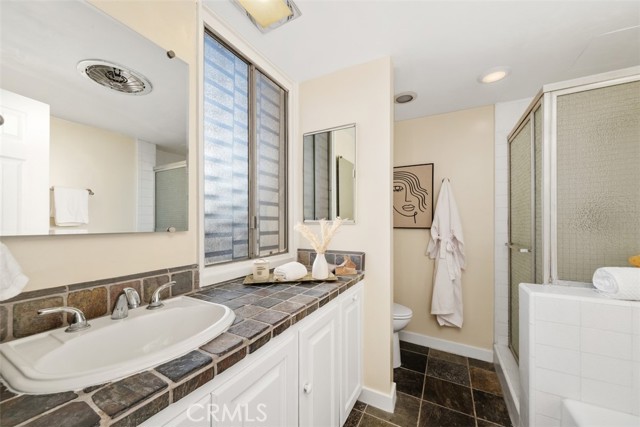 Detail Gallery Image 17 of 27 For 11044 Ophir Dr Phb,  Los Angeles,  CA 90024 - 2 Beds | 2 Baths