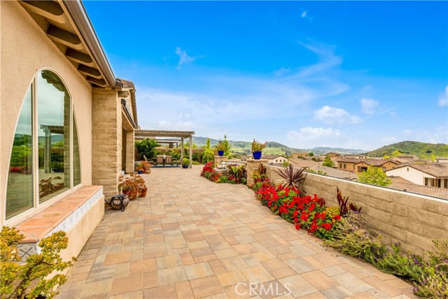 35 Cantar Street, Rancho Mission Viejo CA: https://media.crmls.org/medias/806d27e6-71a8-4712-b90f-4070fb1e409d.jpg