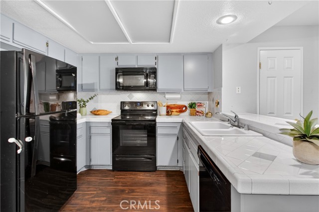 Image 9 of 28 For 123 Cross Creek