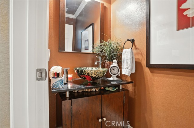 Detail Gallery Image 7 of 38 For 15636 Vista Way #104,  Lake Elsinore,  CA 92532 - 3 Beds | 2/1 Baths
