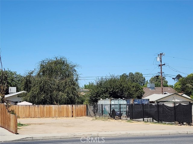 Detail Gallery Image 1 of 11 For 509 H St, Bakersfield,  CA 93304 - – Beds | – Baths