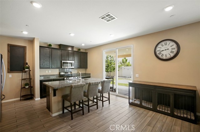 17995 Lacebark Court, San Bernardino CA: https://media.crmls.org/medias/80705d6c-1179-4a07-be9a-6fa5c7dc4d7b.jpg