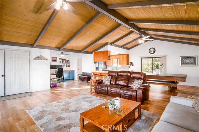 Detail Gallery Image 5 of 29 For 7167 Live Oak Dr, Sanger,  CA 93657 - 3 Beds | 2 Baths
