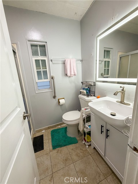 Detail Gallery Image 9 of 10 For 3929 W 5th St, # 15, Santa Ana,  CA 92703 - 2 Beds | 2 Baths