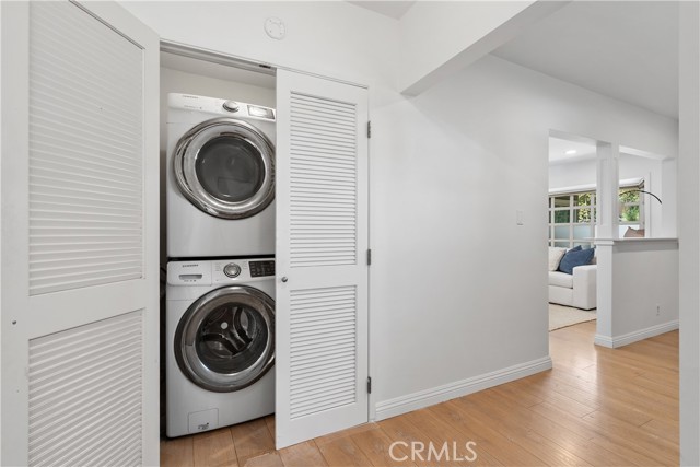 5732 Wilbur Avenue, Tarzana CA: https://media.crmls.org/medias/8072dcee-0706-4d20-8a1c-a4562efd158f.jpg
