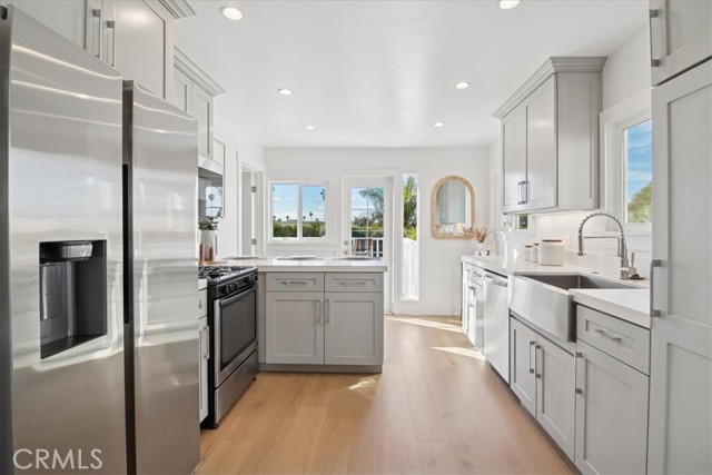 Detail Gallery Image 7 of 71 For 523 S Francisca Ave, Redondo Beach,  CA 90277 - 2 Beds | 2 Baths