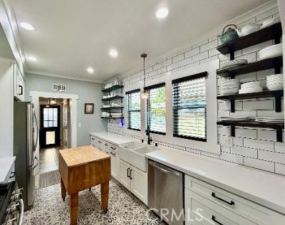 1955 N Los Robles Avenue, Pasadena CA: https://media.crmls.org/medias/8073463e-b321-4a71-a961-0671fab10ab1.jpg