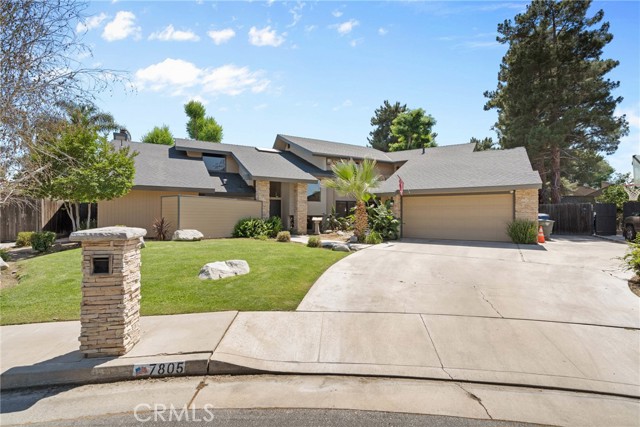 Detail Gallery Image 2 of 60 For 7805 Buena Tierra Ct, Bakersfield,  CA 93309 - 4 Beds | 4 Baths
