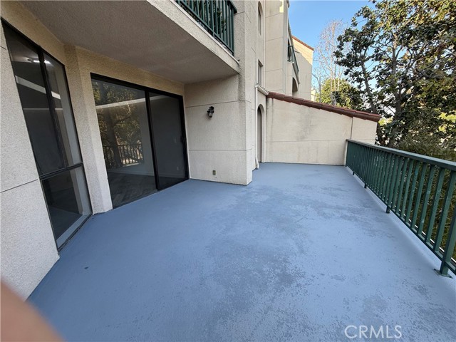 Detail Gallery Image 30 of 33 For 4200 via Arbolada #120,  Los Angeles,  CA 90042 - 2 Beds | 2 Baths