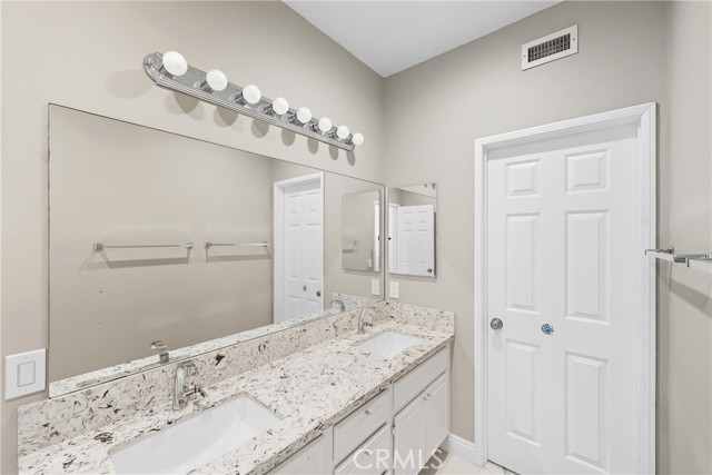 6528 University Way, Buena Park CA: https://media.crmls.org/medias/80749b03-877f-47ab-830f-582cda955922.jpg