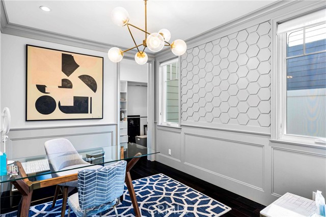 Detail Gallery Image 15 of 45 For 4151 Greenbush Ave, Sherman Oaks,  CA 91423 - 5 Beds | 6 Baths