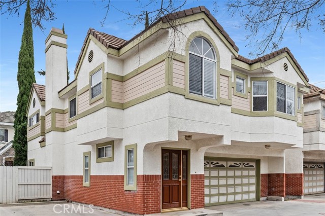 Detail Gallery Image 2 of 36 For 601 S 5th Ave #B,  Arcadia,  CA 91006 - 4 Beds | 3 Baths