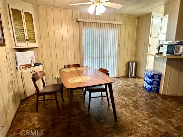 1315 E Marshall Boulevard, San Bernardino CA: https://media.crmls.org/medias/80755377-3fda-44f9-8338-7ce142f1175e.jpg