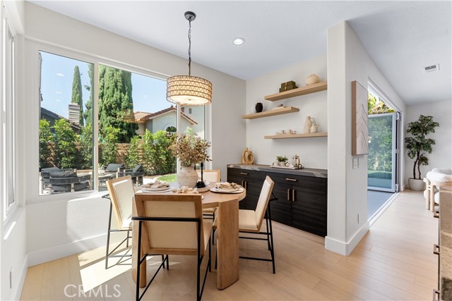 24876 Avenida Avalon, Laguna Hills CA: https://media.crmls.org/medias/807577bd-8bf6-4d52-8690-e0fb20b4a4b4.jpg