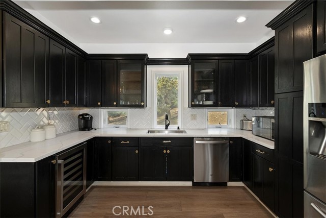 Detail Gallery Image 13 of 73 For 1051 Mound, Big Bear City,  CA 92314 - 4 Beds | 5 Baths