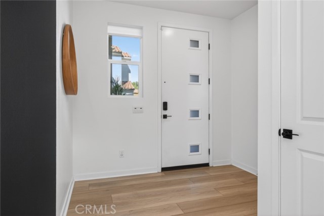 Detail Gallery Image 5 of 66 For 4059 Pomelo Dr, Corona,  CA 92883 - 4 Beds | 3 Baths