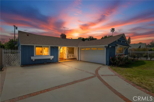 Detail Gallery Image 3 of 44 For 13036 Magnolia, Sherman Oaks,  CA 91423 - 3 Beds | 2 Baths