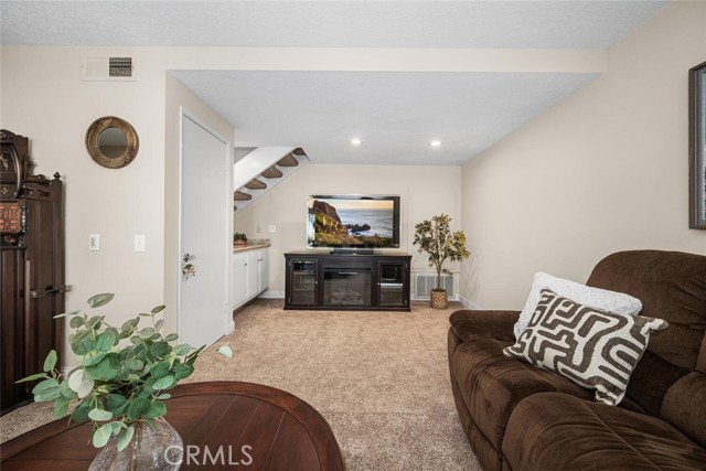 Image 11 of 68 For 4102 Avenida Sevilla