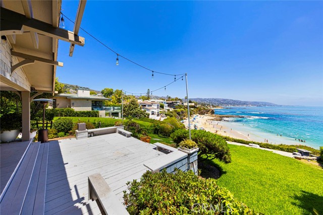 1051 Marine Drive, Laguna Beach CA: https://media.crmls.org/medias/807736d2-94d3-45c0-a9ba-0297c17a0099.jpg