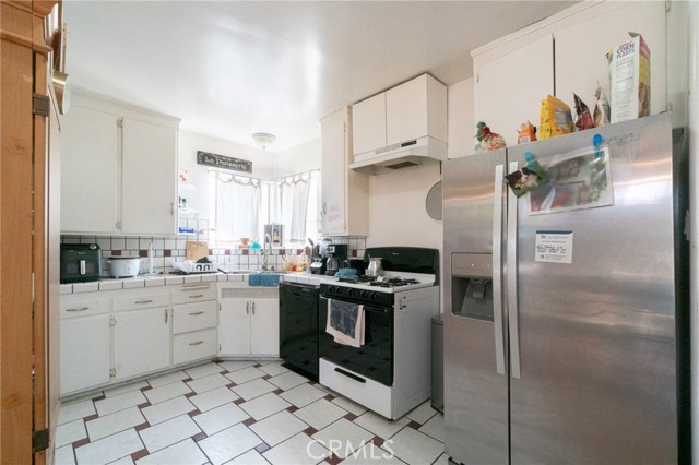 14421 Chatsworth Drive photo 8