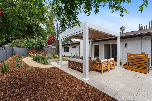 Detail Gallery Image 38 of 42 For 5607 Royer Ave, Woodland Hills,  CA 91367 - 4 Beds | 2 Baths