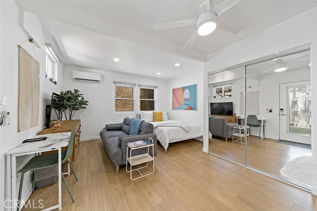 2200 Pine Avenue, Long Beach CA: https://media.crmls.org/medias/8078d7ad-2cf0-4e6a-9875-998428be93eb.jpg
