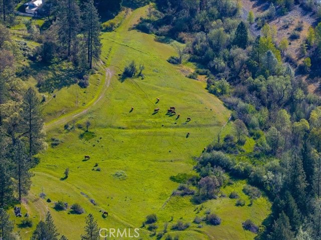 https://media.crmls.org/medias/807942ab-a3bd-4a17-b468-6f14870f2c7b.jpg?preset=X-Large