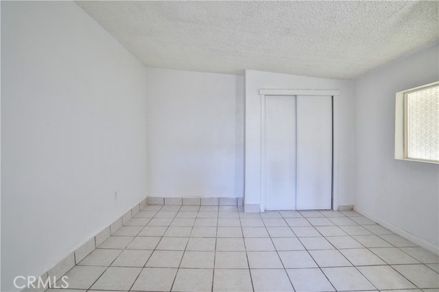 5787 Warren Street, Riverside CA: https://media.crmls.org/medias/807980b6-0c5f-4c77-9934-7b7cb156229a.jpg
