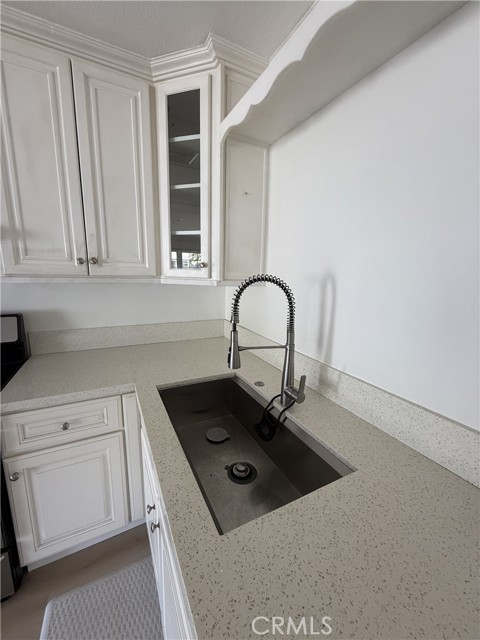 7907 Wilbur Avenue, Reseda CA: https://media.crmls.org/medias/807a784e-b432-4e97-8bbd-b1674624dfff.jpg