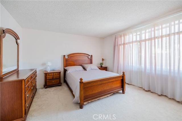 4296 Avenida Amelgado, Thousand Oaks CA: https://media.crmls.org/medias/807a7df8-5b98-4127-b628-edaff3fa68da.jpg