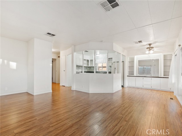 Detail Gallery Image 20 of 34 For 13393 Mariposa Rd #112,  Victorville,  CA 92395 - 2 Beds | 2 Baths