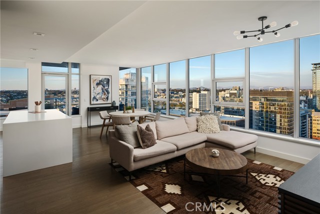 Detail Gallery Image 32 of 50 For 1388 Kettner Bld #2803,  San Diego,  CA 92101 - 2 Beds | 2 Baths