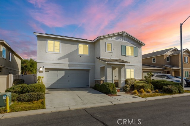 Detail Gallery Image 1 of 40 For 10460 Nighthawk Ct, Moreno Valley,  CA 92557 - 4 Beds | 3 Baths