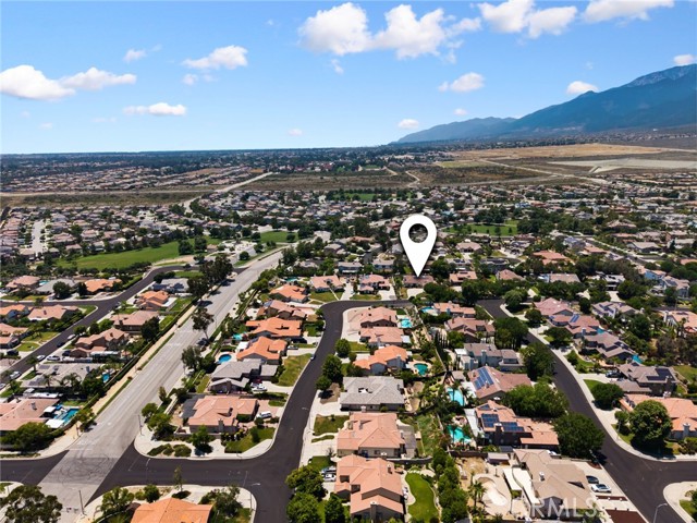 5914 Johnston Place, Rancho Cucamonga CA: https://media.crmls.org/medias/807c7cd1-dbb7-4ce2-ad02-7d5e8ea73bb2.jpg