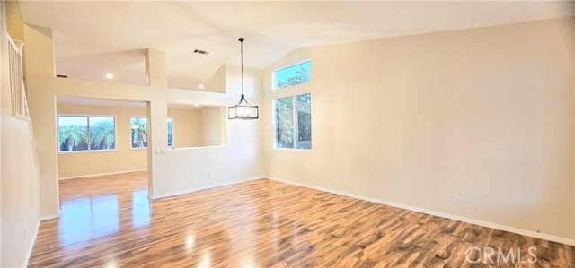 Detail Gallery Image 4 of 29 For 23501 Mountain Breeze, Murrieta,  CA 92562 - 4 Beds | 2/1 Baths