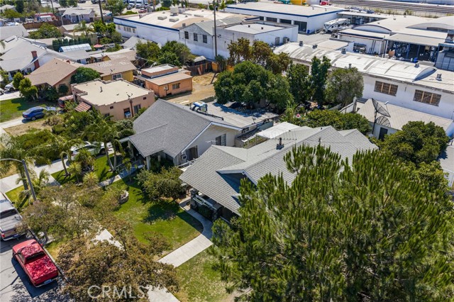 748 E Monterey Avenue, Pomona CA: https://media.crmls.org/medias/807cf4f2-59fb-4810-88aa-52b7e9774dfa.jpg
