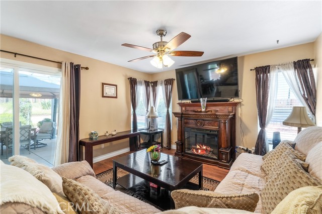 Detail Gallery Image 21 of 52 For 25454 Blackthorne Drive, Murrieta,  CA 92563 - 4 Beds | 3 Baths