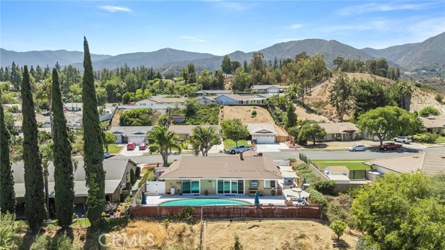 Detail Gallery Image 38 of 45 For 1935 Adobe Ave, Corona,  CA 92882 - 3 Beds | 2 Baths