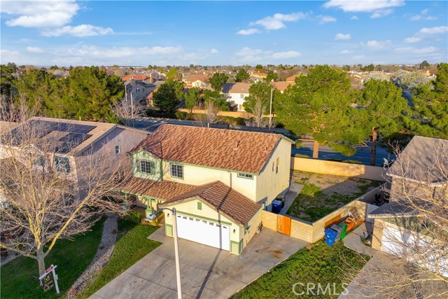 Detail Gallery Image 2 of 44 For 45620 Barham Ave, Lancaster,  CA 93534 - 5 Beds | 2/1 Baths