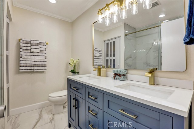 Detail Gallery Image 3 of 10 For 15500 Tustin Village Way #105,  Tustin,  CA 92780 - 3 Beds | 1/1 Baths